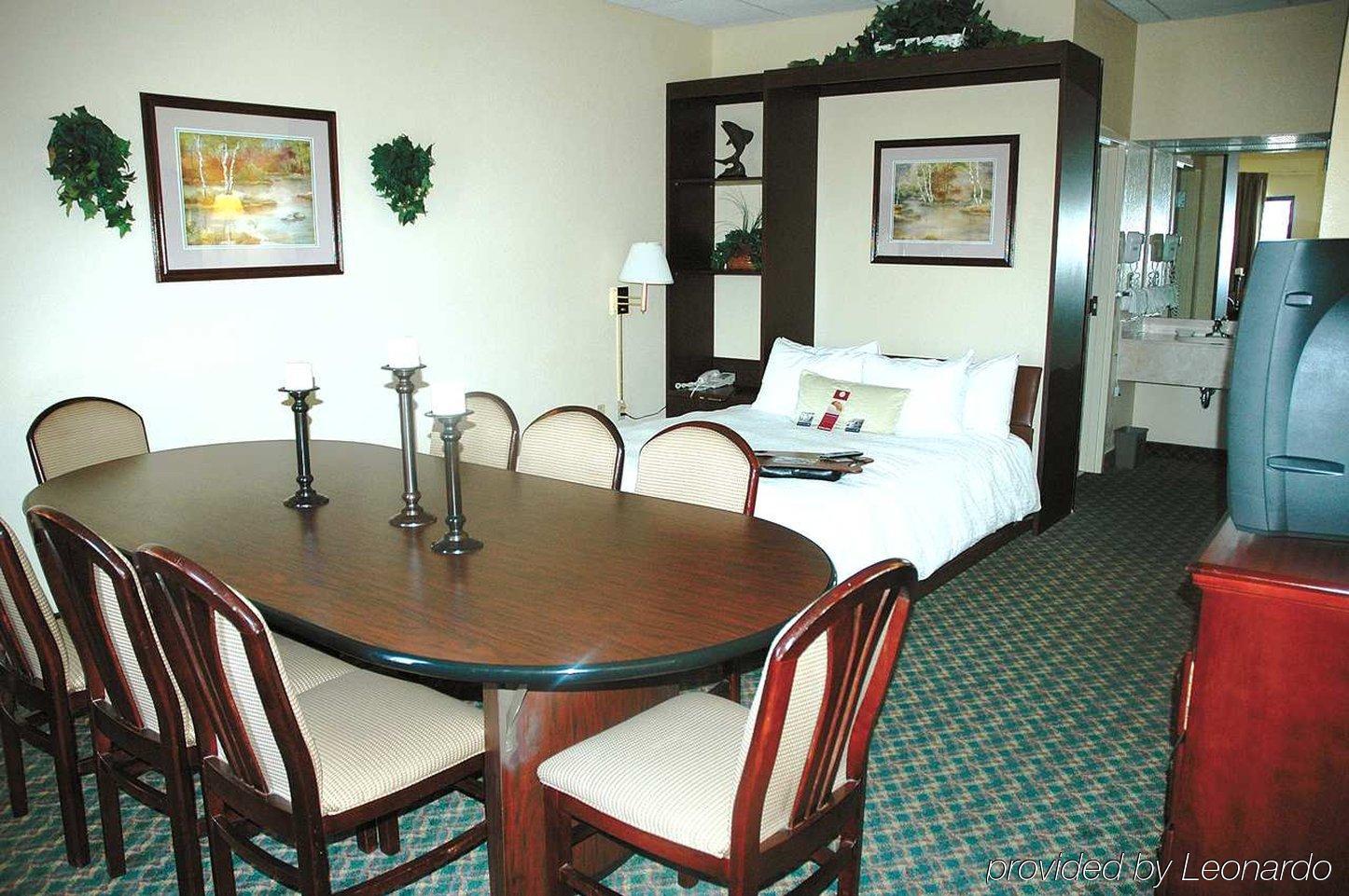 Quality Inn Union City Us 51 Room photo